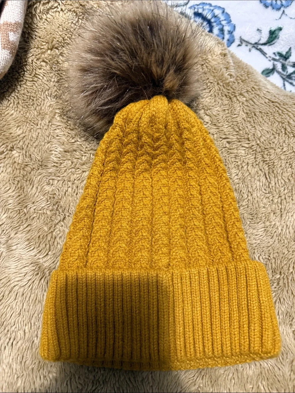 Kids Knit Beanie Hat - Light Gray